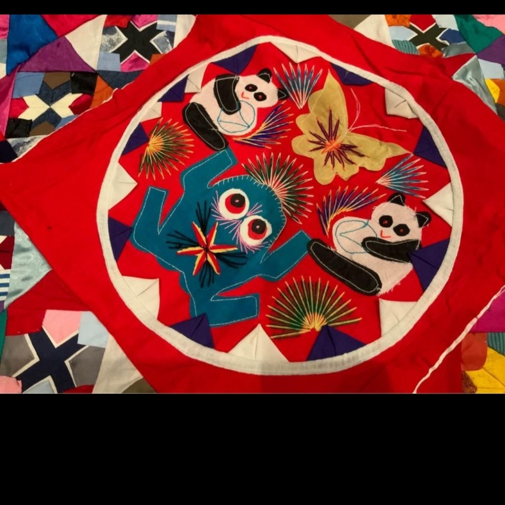 NWOT Chinese Bai Jia Bei Quilt Trapestry - Picture 8 of 11